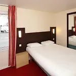 Hotel Brit Essentiel Reims 2*