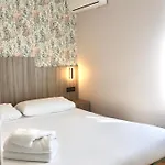 Hotel Brit Essentiel Reims