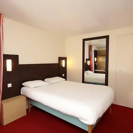 Hotel Brit Essentiel Reims 2*
