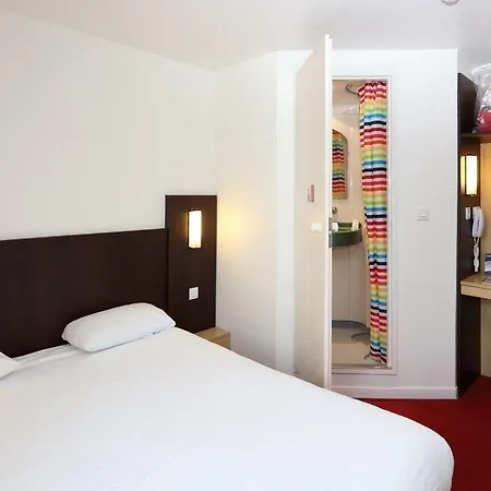 Brit Essentiel Reims Hotel 2*