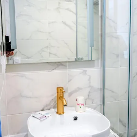 Brit Essentiel Reims 2*