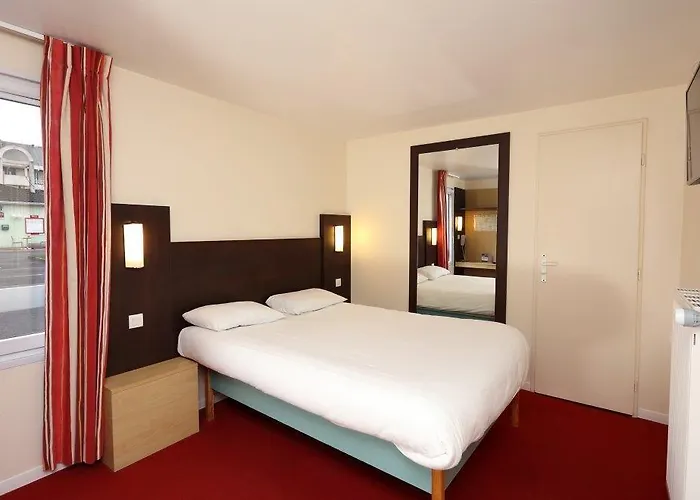 Hotel Brit Essentiel Reims 2*