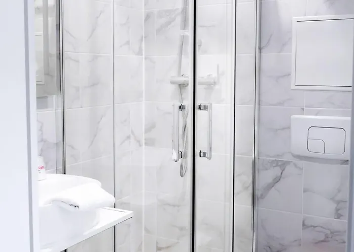 Brit Essentiel Reims فندق Taissy